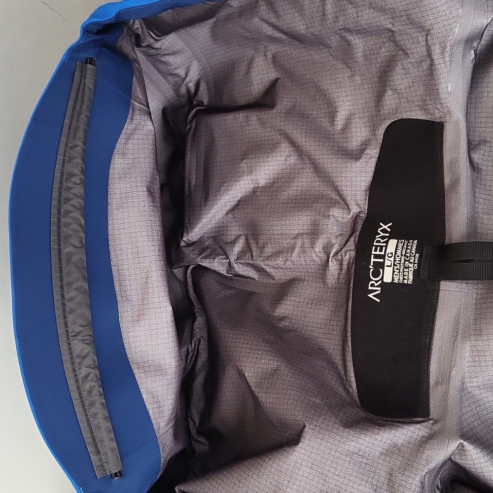 Arc'teryx Alpha Sv Mens Large - Picture 9 of 16